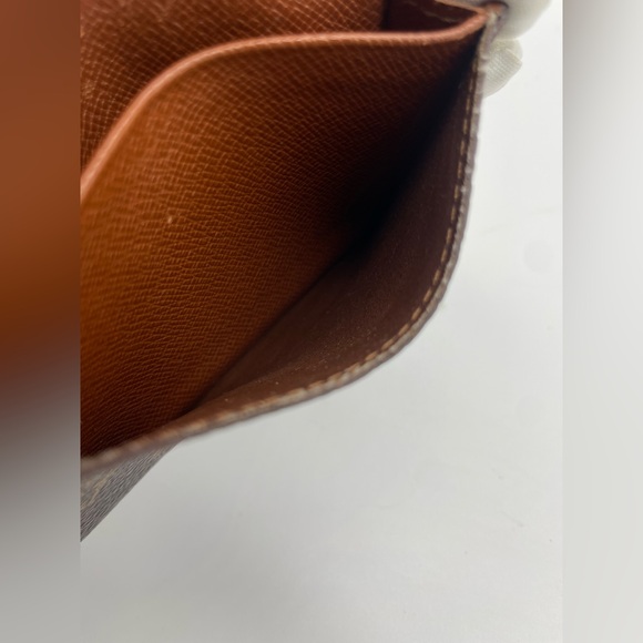 Louis Vuitton Monogram Card Case Wallet - Picture 6 of 9